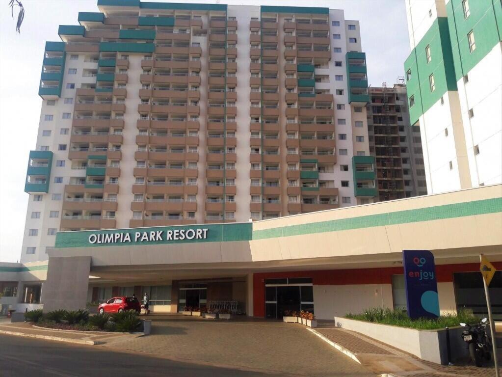 Olimpia Park Resort - 100M Do Parque Thermas Dos Laranjais エクステリア 写真